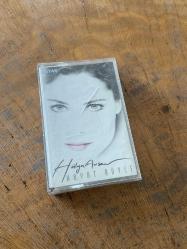 HÜLYA AVŞAR - HAYAT BÖYLE - KASET