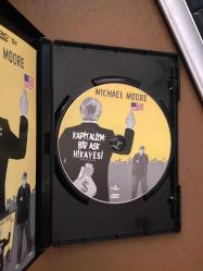 kapitalizm bir aşk hikayesi   dvd  (PC'de denenmiştir/izlenmiştir)  michael moore  (capitalism a love story
