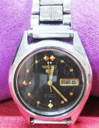 ViNTaGe SEİKO-5 Automatic KOL SAATİ.......SiYaH KaDRaN