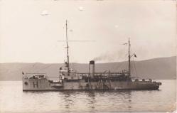 [FOTOĞRAF / Denizcilik Tarihi] İzmit Körfezinde savaş gemisi