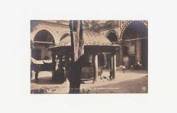[KARTPOSTAL / CONSTANTINOPLE / İSTANBUL:  Cour et fontaine de la Mosquee Bayazed - Bayezit Camii. Editör: J. Ludwigsohn
