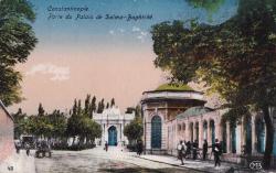 [KARTPOSTAL / ESKİ İSTANBUL] İstanbul - Dolmabahçe Sarayı Constantinople Porte du Palais de Dolma-Baghtche. Editör: M.B.