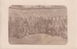 [FOTOĞRAF] Madalyalı Komutanları ile Birlikte Beden Eğitimi Dersinde Poz Veren Askeri Okul Öğrencileri - 1929