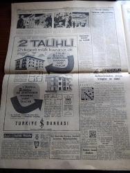 Cumhuriyet Gazetesi - 16 Ekim 1960 - Savcı Celal Bayar Ve Nedim Ökmen İçin En Az Beş Yıl Hapis Cezası İstedi - Nedim Ökmen Suçu Celal Bayar'a Atmakta Israr Ediyor - Celal Bayar'ın Kızı Nilüfer Gürsoy Dünkü Duruşmayı Ağlaya Ağlaya Takip Etti Fotoğraf- Başsavcı Altay Ömer Egesel'in Cumhuriyet'e Beyanatı Duruşmalar En Geç İki Ay İçinde Tamamlanacak fotoğraf - Celal Bayar duruşma salonuna getirilirken fotoğraf-  Eski Devlet Demiryolları Genel Müdürü Safa Yalçuk Dün Tahliye Edildi Fakat - Demokrat Parti'nin Organı Olan Radyo Meselesi Yüksek Soruşturma Kurulunda - Yassıada İntibaları Yazan Cevat Fehmi Başkut - Yassıada'dan Portreler Adnan Menderes Yazan Cahit Tanyol - Uluslararası Tiyatro Festivali  -  inanmak güvenmek sağlamlık yazan Yaşar Kemal Köşe Yazısı - Nevzat Emiralp İstanbul Emniyet Müdürü Oldu - Resimli Roman Başkasının Günahı Çizen Yves Sayol - Fenerbahçe Karşıyakayı Güzel Bir Oyunla 7 1 Yendi - Beşiktaş Dünkü Maçta Adana Demirspor'u 3 0 Yendi - Buğday Bankası - Radyolin