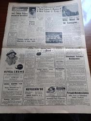 Cumhuriyet Gazetesi - 2 Kasım 1960 - Doğru Ve Yerinde Bir Karar Yazan Nadir Nadi Başmakale - Milli Komite Üniversitelerden Tasfiye Edilecek Üyeleri Senatolara Bıraktı - Hikmet Bil İbrahim Alper Aziz Celal Şengün Tanık mevkiinde fotoğraf - Fuat Köprülü Ve Haçopulos Dün Adnan Menderes'i İtham Ettiler - Ankara Üniversitesi Dün Törensiz Açıldı - Yassıada İntibaları Yazan Cevat Fehmi Başkut ve Yaşar Kemal - Ali Ulvi'nin Fırçası İle Haçopulos - Hizmetçi Linda Naciye Aydan Ve Hemşire Fatma Dünkü Duruşmada Şahitlik Ederken fotoğraf - Ortadoğu Teknik Üniversite Rektörü Turhan Feyzioğlu'nun İstifası Kabul Edilmedi - Cumhuriyet Amerikan Seçimlerinde Yazan Doğan Nadi Köşe Yazısı - Batı Almanya Başbakanı Adenauer NATO Günün İhtiyaçlarında Cevap Verecek Hale Getirilmelidir Dedi - İlaç Fiyatlarında İndirme Yapılıyor  - 55 Milli Takımın Katıldığı 1962 Dünya Kupası Maçları Ne Durumda - Basketbolda Fenerbahçe Galatasaray Bu Hafta Oynayacak - Galatasaray basketbol maçı için Olympiakos ile temasa başladı