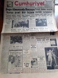 Cumhuriyet Gazetesi - 7 Şubat 1954 - İ'lerin üstüne nokta yazan Nadir Nadi Başmakale - Doğu Almanya'da Rusya'ya karşı yeni bir isyan - Petrol kanun tasarısı üzerinde tartışmalar - Celal bayar'a New York'ta Columbia üniversitesinde Fahri doktorluk ünvanı verilirken fotoğraf - Türk gökü manevrası yarın başlıyor - halka kilo ile kok kömürü de satılacak - Fuat köprülü'nün verdiği beyanat - İnce Mehmet yazan Yaşar Kemal Yazı Dizisi - Haydarpaşa buğday silosunun temeli atıldı - sanatkar Elif naci'nin Konferansı bu akşam radyodan nakledilecek - Hürriyet çocukları yazan Hasan Ali Yücel - Truman iktidarı tenkit ediyor - 3 boyutlu film fedailer Kalesi Atlas sinemasında - Galatasaray Vefa maçı - Eskişehir güreşçileri Dün 5 3 yenildiler - Deniz harp okulumuz yazan Haluk Yusuf Şehsuvaroğlu - Hamiyet Yüceses Suzan Güven Sabite Tur Gülerman Kamer Bedir Taksim kristal salonunda - Eflatun Bey ve Rakım Efendi yazan Ahmet Mithat Efendi yazı dizisi - mecidiyeköy yenikapı metrosu  3 senede inşa edilecek
