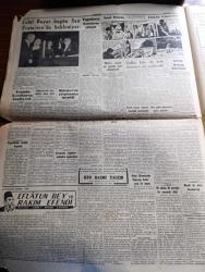 Cumhuriyet Gazetesi - 7 Şubat 1954 - İ'lerin üstüne nokta yazan Nadir Nadi Başmakale - Doğu Almanya'da Rusya'ya karşı yeni bir isyan - Petrol kanun tasarısı üzerinde tartışmalar - Celal bayar'a New York'ta Columbia üniversitesinde Fahri doktorluk ünvanı verilirken fotoğraf - Türk gökü manevrası yarın başlıyor - halka kilo ile kok kömürü de satılacak - Fuat köprülü'nün verdiği beyanat - İnce Mehmet yazan Yaşar Kemal Yazı Dizisi - Haydarpaşa buğday silosunun temeli atıldı - sanatkar Elif naci'nin Konferansı bu akşam radyodan nakledilecek - Hürriyet çocukları yazan Hasan Ali Yücel - Truman iktidarı tenkit ediyor - 3 boyutlu film fedailer Kalesi Atlas sinemasında - Galatasaray Vefa maçı - Eskişehir güreşçileri Dün 5 3 yenildiler - Deniz harp okulumuz yazan Haluk Yusuf Şehsuvaroğlu - Hamiyet Yüceses Suzan Güven Sabite Tur Gülerman Kamer Bedir Taksim kristal salonunda - Eflatun Bey ve Rakım Efendi yazan Ahmet Mithat Efendi yazı dizisi - mecidiyeköy yenikapı metrosu  3 senede inşa edilecek