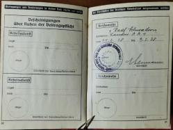 NAZİ  Alman İşçi Cephesi'nin katkı sınıfı PASAPORT muhteşem vergi pulları ile beraber çok iyi kondüsyonda
