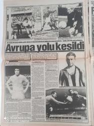 Fotospor Doğum Günü Gazetesi-8 Nisan 1992-hükümetin şampiyonu fenerbahçe-beşiktaş'ın fener vız gelir -Alişen uyarıyor-trabzonspor-galatasaray-danimarka-turgay esmer-yusuf dursun-orhan kılıç-cavit çağlar-mehmet Ali yılmaz-beşiktaş'ı canım feda-ersan çelik-türkiye -yalan rüzgarı - mahçup delikanlı-Türkiye'nin en güzel kızı bu gece belli olacak-piontek-at yarışları-avrupa yolu kesildi-hamburg-veli Efendi'nin yeni çiçeği-sezgin gelmez-diyarbakırspor-ahmet Zafer öztürk-nevzat güzelırmak-kocaeli spor-kayserispor-fener'e final yakışır-efes Pilsen -paşabahçe-galatasaray 8 eksik ile çalıştı-gaziantep-konyaspor-galip yeni kaynak-Mehmet pehlivan-cem atabeyoğlu-milan'ın rakibi kalmadık-yetkiner mayda-Osman imamoğlu-kader maçları için kollar sıvandı-