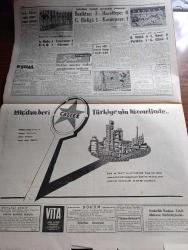 Cumhuriyet Gazetesi - 10 Nisan 1960 - her devrin adamları yazan Nadir Nadi Başmakale - tedbirler için yeni söylentiler - partilerin Bucak ilçe Teşkilatı kaldırılacak illerde temsilciler bulunacak - Demokrat Parti grup tebliğine CHP cevap verdi - Osman Bölükbaşı İsmet inönü'yü ziyaret etti fotoğraf - 9 gazete hakkında takibata geçildi - mahkum basın mensupları için grev - Şükran Doruk 3 saat İsviçre konsolosluğunda alıkonulduğunu iddia etti - Başbakan Adnan Menderes Sovyet elçisi ile görüştü - evlerden biri yazan Orhan Kemal Yazı Dizisi - Mareşal Fevzi Çakmak'ın ölüm yıldönümü - Amerika'da tiyatro yazan Muhsin Ertuğrul - Genç piyano virtüözü Gülseren Sadak başarı kazandı - kilimlere gün doğdu yazan Yaşar Kemal - hollywood'da grev sona erdi - haftanın şakaları yazan Burhan Felek - İstanbul Ankara Radyosu Programı - Eyüp Taksim Kader maçını bugün oynuyor - Beşiktaş 3 Hacettepe 0 Fotoğraf - Gençlerbirliği 1 Kasımpaşa 1 - genç milli kayak kampı bugün açıld -Türkiye amatör futbol şampiyonası