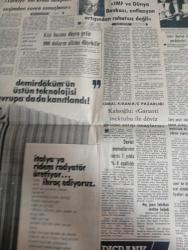 Milliyet Gazetesi doğum günü hediyesi-1 ekim 1983-Muhammed Kaşıkçı-Adnan Kaşıkçı-Prens Tallal-Funcke-Aydın Doğan-Münci İnci-Nur Çolakoğlu-Sami Kohen-Cemal Kıran-Kafaioğlu-Necla Nazır-Jerry Lewis-Bob Hope-Aynur Gürkan-Muhammed 20.yaş gününü Marmaris’te kutladı-Adnan Kaşıkçı servetini bilmiyor-Binlerce ortaokul ve lise öğrencisi bir yıl kaybedecek-Yurtlarda kalacak öğrenciler belli oldu-IMF ve Dünya Bankası enflasyon artışından rahatsız değil-Kişi başına düşen gelir 900 doların altına düşebilir-Devlet memurlarının sayısı 1 yılda %4 azaldı-İzmir Devlet Opera ve Balesi perdesini bugun açıyor-Yüzünü değiştirecek-71 bavullu yolculuk-Superman aşık oldu-New York Operası 100.yılını kutladı-Küçük Tilkiler-Çocuklarınızın eğitimi yeterli mi-Köpek Suratlı Maymun