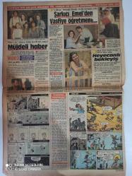 Dizi Gazetesi Doğum günü Gazetesi-Şarkıcı Emel Büyükburç’tan Vasfiye öğretmeni-Altan tunk-Çalıkuşu dizisi-Michael landon-Nilgün Özhan-Türkan Şoray-Cihan Ünal-bugünkü radyolar-bir yaz aşkı-Tarık Tarcan-güzin Doğan-Ömer Çolakoğlu-Ahmet Kosta Rika-Nazan ayaz-Ahmet Soner-artun yeres-Ali Pasiner-Bastır viking karikatürü-dik browne-kont senli benli karikatürü-Frank ridveway-küçümen karikatürü-süper veli karikatürü-ralph smith-burcunuz gülten suveren-nezihe araz-üstün korugan-satranç kahraman olgaç-red kit-daltonlar-morris ve goscinny
