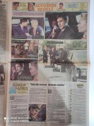 Hürriyet Kelebek Doğum günü Gazetesi- 3 Ekim 1989-Manken Selda Özer-pardon dekoltesi-duygu güler-akıllı bebek-Arzu Erdem-Tahir yaman-Kevser Güler-hasta eklemlere plastik-Erol diksoy-Saadet sunun kasım ayındaki Frankfurt konserinin heyecanı içinde bir gecelik Almanya-sevginin bedeli fotonı-Mehmet Ali erbil-nergis kumbasar-Tanju gürsu-erler film-başkan kayboldu-azize Belgin-Leyla ismier-Cumhur Önal-jim goddard-alfred hirchcock-pervan kutman-Şevket Altuğ-Ayşegül Özdemir-Halit Kıvanç-Güven Atılgan-yeşilçam belgeseli-mel brooks-yöneticilerinden yapımcılara kesin talimat kemerleri sıkın kerim Aydın erdem-Sacaattin tanyerli-Michael Jackson tire hittler suikast filmi-Bizimkiler karikatürü-copyrıght-güngörmüşler karikatürü-kavanagh-dedektif nik karikatürü-Şato-Fatoş karikatürü-chıcyoung-alpago-Metin soysal-filret kol-günün adamı-Ali Poyrazoğlu-mokok-Memo-mesut çakarlı-didem bülbül-nevzat takmaz-ersin burak-kelebek falınız-azize bergin-