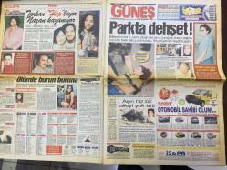 GÜNEŞ GAZETESİ - 26 AĞUSTOS 2002 - ORHAN GENCEBAY ''KALICI ŞARKILAR YAPTIM'' - SİBEL CAN, HACİZ EV TAŞITTI - ÇARESİZ BABANIN DRAMI, 17 AĞUSTOS FELAKETİ, HALİL AKARSU - EMEKLİDEN AHMET NECDET SEZER'E KAHIR MEKTUBU - MEMURUN KADER GÜNÜ - METİN ŞENTÜRK & TANSU ÇİLLER - BOĞAZ'DA TEKNE BATTI - TARKAN - GÖKHAN ÖZEN - BALIKESİR'DE PARKTA DEHŞET, İZZET S. - MAHMUT ÖZKOÇ - DENİZ AKKAYA, MAYRUK - YEŞİLKÖY'DE MAFYA USULÜ İNFAZ, TAHSİN CAHİT BİRGEN - ANAP'TA TARİHİ GÜN - ERKAN MUMCU, MESUT YILMAZ - NECMETTİN ERBAKAN-TAYYİP ERDOĞAN YARIŞI - HANDE YENER - ZEYNEP MANSUR - SEVDA KARABABA ÜSTSÜZ GÜNEŞLENDİ - ABD'Yİ DEHŞETE DÜŞÜREN İTİRAF, WARD WEAVER - GÖKHAN YALÇIN, TAKSİDE ÖLDÜ HASTANEDE CANLANDI -