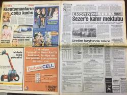 GÜNEŞ GAZETESİ - 26 AĞUSTOS 2002 - ORHAN GENCEBAY ''KALICI ŞARKILAR YAPTIM'' - SİBEL CAN, HACİZ EV TAŞITTI - ÇARESİZ BABANIN DRAMI, 17 AĞUSTOS FELAKETİ, HALİL AKARSU - EMEKLİDEN AHMET NECDET SEZER'E KAHIR MEKTUBU - MEMURUN KADER GÜNÜ - METİN ŞENTÜRK & TANSU ÇİLLER - BOĞAZ'DA TEKNE BATTI - TARKAN - GÖKHAN ÖZEN - BALIKESİR'DE PARKTA DEHŞET, İZZET S. - MAHMUT ÖZKOÇ - DENİZ AKKAYA, MAYRUK - YEŞİLKÖY'DE MAFYA USULÜ İNFAZ, TAHSİN CAHİT BİRGEN - ANAP'TA TARİHİ GÜN - ERKAN MUMCU, MESUT YILMAZ - NECMETTİN ERBAKAN-TAYYİP ERDOĞAN YARIŞI - HANDE YENER - ZEYNEP MANSUR - SEVDA KARABABA ÜSTSÜZ GÜNEŞLENDİ - ABD'Yİ DEHŞETE DÜŞÜREN İTİRAF, WARD WEAVER - GÖKHAN YALÇIN, TAKSİDE ÖLDÜ HASTANEDE CANLANDI -