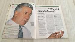 TEMPO  HAFTALIK HABER DERGİSİ - SAYI:39   -  24-30 EYLÜL 1998 -   MAGRUR GÜLİN KİRPİKÇİOĞLU’NUN SON DERECE GÜZEL FOTOĞRAFLARI GÖZ KAMAŞTIRIYOR – YAŞAR NURİ ÖZTÜRK “MÜSLÜMANLIK ADINA ARAPLAŞTIK” SÖZÜYLE TOPLUMSAL DÖNÜŞÜMÜ ELEŞTİRİYOR – İSTEYENE ERKEK, İSTEYENE KIZ ÇOCUK TEKNOLOJİSİ “KADIN CİNSİNİN SONU MU GELİYOR?” SORUSUNU GÜNDEME TAŞIYOR – DYP’Lİ HARAÇÇI BELEDİYE BAŞKANI HAZİNE ARAZİLERİNİ BABASIYLA ÜZERİNE GEÇİRİP TRİLYONLAR KAZANDI – CHP’Lİ BİR İSMİN DE ADI GEÇEN RANT KOALİSYONU SESSİZCE SÜRDÜ – MÜFETTİŞ RAPORUYLA BELGELENEN 3 TRİLYONLUK YOLSUZLUĞA RAĞMEN YARGI SÜRECİ BAŞLAMADI – NAZMI KAVASOĞLU “TÜRKİYE’Yİ HARAMİLER BASMIŞ” DİYEREK SİYASİ SİSTEMİ ELEŞTİRDİ – SPD ÜYESİ OLARAK ALMANYA’DA TEZ KONUSU OLDU, “YARI BAŞKANLIK PADİŞAHLIĞA GÖTÜRÜR” SÖZÜYLE UYARIDA BULUNDU – TANSU ÇİLLER’İ “EKONOMİK VAMPİR” OLARAK TANIMLADI, TÜRKİYE’Yİ SATMA AŞAMASINA GETİRECEĞİNİ SAVUNDU –  GÜLİN KİRPİKÇİOĞLU – YAŞAR NURİ ÖZTÜRK – METİN KARAN – ADNAN ŞENSES – NAZMI KAVASOĞLU – TANSU ÇİLLER –   130  SAYFA