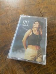 İZEL - BİR KÜÇÜK AŞK - KASET (JELATİNİNDE)