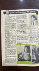 YELPAZE RESİMLİ SALON Mecmuası DERGİSİ - SAYI : 676 - 26 MAYIS 1965 -ERKAN YOLAÇ-Seher Uludağ pathe plak reklam TÜRKAN ŞORAY - KEMAL SANER - FERDA SEVDAĞ - LEYLA SAYAR - ORHAN GÜNŞİRAY - CEVAT MEMDUH ALTAR - ALAEDDİN YAVAŞÇA - CEVDET ÇAĞLA - CÜNEYD ORHON - ERCÜMEND BERKER - ADNAN ATAMAN - SADETTİN HEPER - MUZAFFER ILKAR - ŞEFİK GÜRMERİÇ - HAYRİ YENİGÜN - KEMAL GÜRSES - NEVZAD ATLIG - MÜNİR NUREDDİN SELÇUK - HALİL BEDİİ YÖNETKEN - RUŞEN KAM - REFİK AHMED SEVENGİL - BAŞAK DÖLENSOY - NEJAT ÇETİNOK - DOĞAN TAMAR - ALTAN VAROL - MELEK HATİBOĞLU - NURİ SESİGÜZEL - FATMA GİRİK - HÜLYA KOÇYİĞİT - FİLİZ AKIN - IZZEDDİN ÖKTE - FEYZİ ASLANGİL - NESRİN SİPAHİ - SADDETTİN AREL - TÜLİN YAKAR ÇELİK - REFİK FERSAN - SEVİM DERAN - EROL DERAN - MELÂHAT GÜLAY - AGAH HÜN - ASUMAN KORAD - ATİLLA SARAR - NURAY BAHAR - BELKİS DILLİGİL - SADETTİN ERBİL - MÜŞERREF ÇAPIN - TIJEN PAR - TUNÇ BAŞARAN - TÜLİN ORAL - ERDÖL BORATAP - ERTUĞRUL MUHSİN - NİZAMETTİN NAZİF - ERTEM EĞİLMEZ - METİN OKTAY - EKRE   - 28 SAYFA