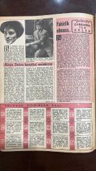 YELPAZE RESİMLİ SALON Mecmuası DERGİSİ - SAYI : 768 - 1 MART 1967 - ALAIN DELON - ROMY SCHNEIDER - FEHMI KARTAL - TEVFİK FİKRET - SUZANNE DE KERSY - FİLİZ BOLAK - KOC - ASLAN - YAY - YELPAZE - BOGA - YILDIZLAR - BASAK - DOLAK - IKIZLER - TERAZI - FALI - KOVA - YENGEÇ - AKREP - BAUK - ÇARŞAMBA ILE GELEN - SINEMA - ILARIA OCCHINI - GABRIELE ANTONINI - MITZI ZEPPEGNO - ALBERTO ARCHETTI - LUGO FORTUNATI - ERROL BÜYÜKBURÇ - TANJU OKAN - VASFI RIZA ZOBU - LIZ SERGIO - CHRISTIAN - SARIAN - NINO DE MURCIA - MIREILLE MATHIEU - ADAMO - MICKY DOLENZ - KOSİGİN - MARC ARYAN - ALBERTO LUPO - ANNAMARIA GUARNIERI - GIANNI CAJAFA - CARLA PIROVANO - WALTER VILLANI - PIERRE LEROND - JULYEN DEFORS - MARIA - NORA - MELIH SOMER - GAZANFER ÖZCAN - GÖNÜL ÜLKÜ - SELİM NAŞİD - ADİLE NAŞİD - TEVFİK GELENBE - GÜZİN GELENBE - RITM MELODI - TELDEN TELE - GAZETECİLER BALOSU - SEVDİĞİNİZ ŞARKILAR - I'M A BOY - BÜYÜKBURÇ EFES'E GİDECEK - MIREILLE MATHIEU - ADAMO AŞIK - MONKEES - MARC ARYAN İLE BİR KONUŞMA   - 28 SAYFA