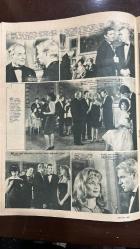 YELPAZE RESİMLİ SALON Mecmuası DERGİSİ - SAYI : 688 - 18 AĞUSTOS 1965 -VILER DEVIS DOLLI PIKFORD FRANSES DR PETER WICHMANN RENZO ALESSIYANI CIYANNA VALLEZI MILA CAVIT GÖNCER - GÖLGEDEKİ MELEK RENZO MAHKEMESİ KIYAFET TESTİ YILDIZLAR FALI - SUZAN DUVAL JERMEN DOMINIK HUBERT MORELI KERIN POL MOREL KONT FEVRE RENEL ZEKI MÜREN RENZO ALESSIYANI CIYANNA VALLEZI MILA ELIZA ZEYNEP YÜKSEL - GÖLGEDEKİ MELEK TAM ONDA HİKÂYE YILDIZLAR FALI   - 28 SAYFA