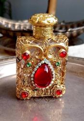 6*3 CM EBADINDA METAL İŞLEMELİ TAŞ DETAYLI KOKU ŞİŞESİ