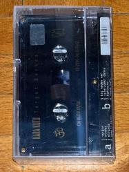TURGUT BERKES * KARA KUTU * FEAT. YAVUZ ÇETİN, GÖKSEL, TARKAN GÖZÜBÜYÜK * TÜRKÇE ROCK * 2000 * KASET * AMBALAJINDA SIFIR