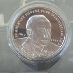 PLA Mini Stant Hediyeli, Alparslan Türkeş Cumhuriyet Dönemi Türk Siyasetçileri No:3 Gümüş Hatıra Para
