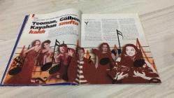 AKTÜEL  HAFTALIK HABER DERGİSİ - SAYI:612 - 9-15 NİSAN 2003   -  TÜSİAD’DA BÖLÜNME – GLOBALLEŞMENİN YEREL ETKİLERİ – İSTANBUL FİLM FESTİVALİ 22. YIL REHBERİ – HOLLYWOOD’A ALTERNATİF BOLLYWOOD – ŞARKILARIN BİLGİSAYAR TESTİ – GÜLBEN VE TEOMAN SINIFTA KALDI – KÜRTLERDEN ENDİŞE, KAFKASYA’YA GÖÇ – ÇERKESLERİN ANAVATAN ÖZLEMİ – MAYKOP VE NALÇİK’E DÖNÜŞ – KAFKASYA’DA YATIRIM ATAĞI – KAFİAD’IN MİSYONU – ÇUVAL FABRİKASI VE İSTİHDAM – ÇERKES DİLİ VE KÜLTÜRÜNÜN YAŞATILMASI – ULUSAL AİDİYET VE GÖÇ PSİKOLOJİSİ – ÇERKES CUMHURİYETLERİNİN YAPISI – ABHAZYA’NIN TANINMAYAN BAĞIMSIZLIĞI – MEHMET GÜNSÜR’ÜN ROMA GÜNLERİ – OYUNCULUK VE AŞK ÜZERİNE PORTRE – KEYFİNE DÜŞKÜN SEVGİLİ TANIMI – KENDİYLE DALGA GEÇEN BİRİ – BAYAN POSTACIYLA OYUN DENEYİMİ -  GÜLBEN ERGEN – TEOMAN – MEHMET GÜNSÜR – FUAT UĞUR – CENGİZ GÜL – HAKKI KURMEL – LEYLA ŞEN – MEHMET UZUN – SIRZAT BİLALLAR -  98    SAYFA