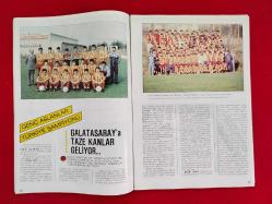 Galatasaray - Galatasaray'ın Sesi Aylık Spor Dergisi - 13. Sayı - Şubat-Mart 1988 - Mustafa Denizli, Jupp Derwall, Coşkun Özarı, Metin Oktay, Cüneyt Tanman, PAF Takımı...