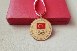 TÜRKİYE MİLLİ OLİMPİYAT KOMİTESİ MADALYASI C1856