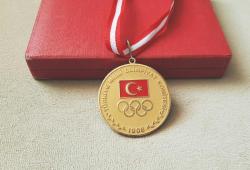 TÜRKİYE MİLLİ OLİMPİYAT KOMİTESİ MADALYASI C1857