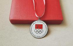 TÜRKİYE MİLLİ OLİMPİYAT KOMİTESİ MADALYASI C1861