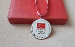 TÜRKİYE MİLLİ OLİMPİYAT KOMİTESİ MADALYASI C1861