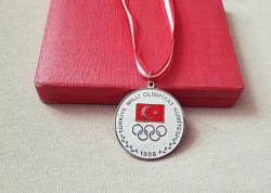 TÜRKİYE MİLLİ OLİMPİYAT KOMİTESİ MADALYASI C1861