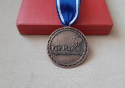 TÜRKİYE MİLLİ OLİMPİYAT KOMİTESİ FAİR PLAY HİZMET MADALYASI C1867