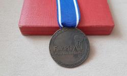 TÜRKİYE MİLLİ OLİMPİYAT KOMİTESİ FAİR PLAY HİZMET MADALYASI C1868