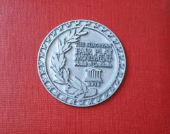 TÜRKİYE MİLLİ OLİMPİYAT KOMİTESİ FAİR PLAY HİZMET MADALYASI C1872