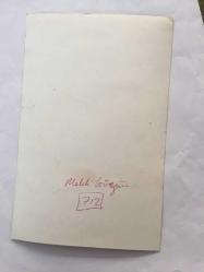 MELEK GÖRGÜN'ÜN ORİJİNAL FOTOĞRAFI - 18 x 12 cm EBADINDA - MELEK GÖRGÜN SAHNE İÇİN HAZIRLANIRKEN ÇEKİLMİŞ BİR KARE