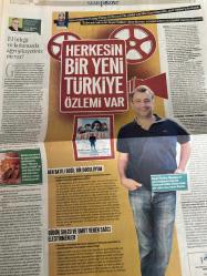 STAR GAZETESİ DOĞUM GÜNÜ HEDİYESİ - 5 TEMMUZ 2015 -  Şehir medenidir aksi bedevidir Belkıs kamut aktürk-Amerikalı Mary’nin kütüphane merakı olan yaratmıştı Selim Efe Erdem-dinazorların solunu hissettim Serdar akbıyık-limon aşkı bir başkadır favorim yediveren aydan üstkanat-Balkanların kıbleye dönük köprüleri-Mesut İdris-gülcan tezcan-Türkiye’de Suriyeli kadın olmak Hale kaplan-mazlum der kadın çalışma grubu avukatı gülnur Kaya-Kutluğ ataman-Eren Hattatoğlu Şahin-Erdem Yeşilada-Soner Can-Marry Mills Patrick-Prag-sayfa sayısı sekiz
