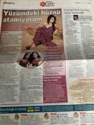 MİLLİYET CAFE GAZETESİ DOĞUM GÜNÜ HEDİYESİ - 5 AĞUSTOS 2009 - Bergüzar Korel-Halit Ergenç-Hülya Darcan-Kenan İmirzalıoğlu-Berrak Tüzünataç-Gloria Estefan-Uğur Yücel-Nejat İşler-Ceyda Düvenci-Canan Ergüder-Melahat Abbasova-Doğa Rutkay-Nebahat Çehre-Aylin Aslım-Yasemin Bradley-Selin Demiratar-Mehmet Aslantuğ-Melis Alphan-Dilara Koçak-Dr Esat Alptekin-R Hakan Kırkoğlu-Sina Koloğlu-Madonna  Kına gecesini bastı-İlişkimi konuşurken utanıyorum-İki çocuktan sonra hâlâ Lopez-Sıkıldım sıkıldım-Kenan’la barışmadım-Hem eğlendi hem ağladı-Seyirci katile hak verecek-İmirzalıoğlu 18 kilo verdi-Yüzümdeki hüznü atamıyorum-Rolüm için kendo dersleri aldım-Vampirlere bu kez fazla kaptırdık-Bol bol tüketin salatalık-Soğuk tedavi-Dondurmada hijyene dikkat-Uzun bir ‘Yol’ hikayesi-Madonna dikkat çekiyor-İki kadının başarısı-Mutluluk iksiri çikolata-Sesler ve izler’den şarkılar-Haberler kaynıyor  Yol-Seni Seviyorum-Arkadaşım Gori-Yalancı Romantik-Unutulmaz-Ejder Kapanı