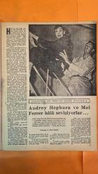 HAFTA MEMLEKET VE DÜNYA HADİSELERİNİ TAKİP EDER, HAFTANIN EN SEÇME YAZI VE RESİMLERİNİ VERİR, SİYASİ MECMUA DERGİSİ - SAYI: 48 - 28 KASIM 1958 TYRONE POWER - GINA LOLLOBRIGIDA - VICTORIO DE SICA - SYLVIA COSCOUO - CLEO MOORE - CELAL BAYAR - ADNAN MENDERES - CELAL YARDIMCI - SERVER SOMUNCUOĞLU - IBRAHIM ABUD - ABDULLAH HALİL - TAHŞİN DEMİRAY - OSMAN BÖLÜKBAŞI - ETHEM MENEMENCİOĞLU - REFİK İSFENDİVAR - ENVER BEHNAN ŞAPOLYO - MEHMET AĞA - NURBANU SULTAN - NIHAT SCAL TYRONE POWER OLDU - DERİ CEKETLER MODA - GINA'NIN YENİ FİLMİ - FRANSIZ GÜLÜ - FOTOĞRAFÇI GÜZELİ - CADDEDE DEFİLE - OYUNCAK FUARI - ATATÜRK ÜNİVERSİTESİ AÇILDI - SUDAN'DA ASKERİ DARBE - C K M P KONGRESİ - TEKEL MADDELERİNE ZAM - KIZLAR AĞASI - T. H. A - GENERAL DARLING - PANAZ MAKARIOS - AUDREY HEPBURN - MEL FERRER - H FİKRİ VEREL KIBRIS'TA EOKA CİNAYETLERİ - KANLI ELLİ PAPAZ - YA TAKSİM YA ÖLÜM - GENERAL DARLING'İN TEDBİRLERİ - HOLLYWOOD'DA GERÇEK AŞK - DÜNYANIN EN MES'UT ÇİFTİ AUDREY HEPBURN VE MEL FERRER -  28 SAYFA