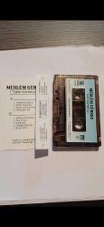 MÜSLÜM GÜRSES - TANRI İSTEMEZSE KASET ÇİL KONDÜSYONDA