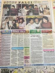 SABAH MELODİ GAZETESİ DOĞUM GÜNÜ HEDİYESİ - 27 MAYIS 1989 - falcı fotoroman-sevgi Demir-Nilay aktepe-İzer demirkol-Ayten Demir-Yakup gizli-Senol Öztürk-cinsel sorularını-gönül abla onu çok seviyordum-Yıldızname-suçumu sevmek foto romanı-Burcu Burkut-Selçuk Akın-Özgür Mete-Derya Aktaş-hızlı hırslar yıldız doğurur-Füsun Çelik tren Türkan Şoray-Hülya Koçyiğit-Emel Sayın-Müjde Ar-perihan Savaş-ne kadar tembelsiniz testi-Meftun olgaç-Begüm özbek-psikolog tanaltay-Charles Bronson-Binnaz avcı-mutlu kadın göğüs kanseri olmuyor-Recep kondakçı-22. yüzyılın polisi-Gönül-Yıldızname-öbür dünya-cinsel sorunlarınız-gece ve kadın-geleceğinizi öğrenin-Şener Şen-acemi Çapkın‘nın başına gelenler-aşık olduğum filminde Şener Şen başrolde-Şehnaz dilan-günün notu-jimnastikçi Sevinç Dinçer TRT spor servisinin yeni elemanı-arif mar-Nilüfer-Mustafa Kara-cybill shepherd-doğum günü hediyesi-sayfa sayısı 4