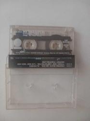 Metallica - Creeping Death & Jump In The Fire - Kaset