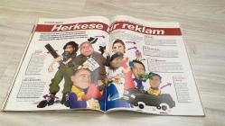 AKTÜEL  HAFTALIK HABER DERGİSİ - SAYI:437 - 2-8 ARALIK  1999 - GÜÇLÜ CİNAYETİNDE OSMAN DURMUŞ’UN ROLÜNE DAİR 29 YIL SONRA GELEN TANIK İFADESİ – AMERİKALI TORR’UN TÜRK ERKEKLERİNE “MAÇO” EĞİTİMİ – ASENA’NIN “KADIN VIAGRASI” DENEYİ VE ERKEKLERİN TEPKİSİ – AYHAN IŞIK ANMA GECESİNDE TÜRK SİNEMASININ EFSANELERİNE SAYGI VE SESSİZLİK – TÜRK SİNEMASININ UNUTULMAZ YILDIZLARIYLA DOLU BİR GECE: SADRİ ALIŞIK’TAN BELGİN DORUK’A – ÜNLÜLERİN HAYALİ REKLAM SENARYOLARIYLA EĞLENCELİ BİR PORTRE GALERİSİ – SAKIP SABANCI’NIN KENDİ KENDİNİN REKLAM YILDIZI OLDUĞU SENARYO – MESUT YILMAZ VE DEVLET BAHÇELİ’NİN SAKIZLI DİYALOĞUYLA HAYALİ BİR SPOT – CINDY CRAWFORD’UN ANNELİK DERSLERİYLE YENİ DİJİTAL KARİYERİ – ESTHER CANADAS’IN PODYUMLARDAN SİNEMAYA GEÇİŞİ VE “KILL” FİLMİNDEKİ ROLÜ – SOPHIA LOREN’İN YILLARA MEYDAN OKUYAN GÜZELLİĞİ VE “YÜZYILIN KADINI” SEÇİLMESİ -  EROL TAŞ – İZZET GÜNAY – EFKAN EFECAN – SINAN ÇETİN – KEYMAN DEMİREL – ZUHAL OLCAY – KAYAHAN – MESUT YILMAZ – DEVLET BAHÇELİ – SAKIP SABAN   146  SAYFA