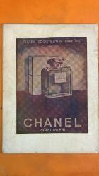 HAFTA MEMLEKET VE DÜNYA HADİSELERİNİ TAKİP EDER, HAFTANIN EN SEÇME YAZI VE RESİMLERİNİ VERİR, SİYASİ MECMUA DERGİSİ - 27 AĞUSTOS 1954 SAYI: 257 - ERTUĞRUL AKÇA - ADNAN MENDERES - MURAT GÜLER - YATSIKOF - DOUGLAS FAIRBANKS JR - ALAADDIN BÜTE - DONG KINGMAN - SUZAN GÜREL - VAHİT ORGUN - FRANSUA JOZEF - RODOLF - MARIA VETZERA - STEFANIE - LOTSCHEK - KONT ZICHY - KONT HOYOS - KOBURG PRENSİ - ELZABETH - BATFISCH - AMERİKAN BANDOSUNUN KONSERİ - KIBRIS HAKKINDA TÜRKİYE'NİN GÖRÜŞÜ - KISA İÇ VE DIŞ HADİSELER - DOUGLAS FAIRBANKS JR ŞEHRİMİZDE - PARLAMENTOLAR KONFERANSI - DONG KINGMAN'IN SERGİSİ - SİRKECİDEKİ TREN KAZASI - TARSUS AMERİKADAN DÖNDÜ - İSTANBUL'UN ENTERNASYONAL TENİS TURNUVASI - AVRUPA ORDUSU ÇIKMAZA GİRDİ - CUMHURİYETÇİ MİLLET PARTİSİ SEÇİMLERİ BOYKOT ETTİ - MAYERLING FACİASI OLMADI MI - H. HASLER - MARTIN JOHNSON - KONRAD ADENAUER - MARKUS KRASSUS - OTTO JOHN - GOERDELER - CANARIS - WOHLGEMUTH - ERIKA - POLLİ - BALIKLAR - DOMATESİN BALIKLARI ÇEKİŞİ - ÇALAR SAATİN BALIK -   36 SAYFA