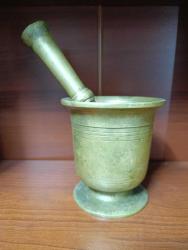 ESKİ YAPIM KALLAVİ BOY PİRİNÇ HAVAN VE ELİ