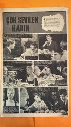 FOTOROMAN HAFTALIK MECMUA DERGİSİ - SAYI:82 7 ARALIK 1965 PİRAYE - MILVIYA - ROBER - LUÇIYA - FELLINI - OSVALD - MIRANDA - MASSON - PIYER - BERNARDA - BELİNDA - BRANDO - KATERİN - ADA - BRİOSO - GEO - SANDRO - SUZE - NADYA - TONYO - FLORA MARCELLO - SANDERS - ALFRED - ELMUT HANS - FRANÇESKA - ADRIEN - MARYET - LIA SİHİRLİ SU HAFTANIN HİKÂYESİ - KARANLIKTAKİ ÇIĞLIK FOTOROMANI - ÇOK SEVİLEN KADIN FOTOROMANI - KATERİN FOTOROMANI - TUHAF BİR HİKÂYE FOTOROMANI - AŞK VE MACERA FOTOROMANI - UFA MARGARİN REKLAMI - YILDIZ FALI KÖŞESİ -  24 SAYFA