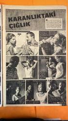 FOTOROMAN HAFTALIK MECMUA DERGİSİ - SAYI:82 7 ARALIK 1965 PİRAYE - MILVIYA - ROBER - LUÇIYA - FELLINI - OSVALD - MIRANDA - MASSON - PIYER - BERNARDA - BELİNDA - BRANDO - KATERİN - ADA - BRİOSO - GEO - SANDRO - SUZE - NADYA - TONYO - FLORA MARCELLO - SANDERS - ALFRED - ELMUT HANS - FRANÇESKA - ADRIEN - MARYET - LIA SİHİRLİ SU HAFTANIN HİKÂYESİ - KARANLIKTAKİ ÇIĞLIK FOTOROMANI - ÇOK SEVİLEN KADIN FOTOROMANI - KATERİN FOTOROMANI - TUHAF BİR HİKÂYE FOTOROMANI - AŞK VE MACERA FOTOROMANI - UFA MARGARİN REKLAMI - YILDIZ FALI KÖŞESİ -  24 SAYFA