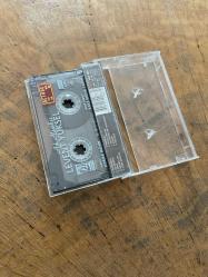 LEVENT YÜKSEL - ADI MENEKŞE - KASET